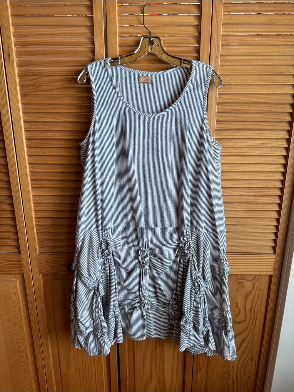 TULIP Sleeveless Gray & White Searsucker Striped Summer Dress